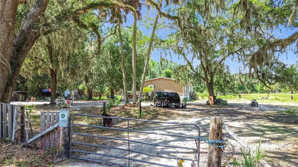 1689 NE 189th Lane Citra FL 32113