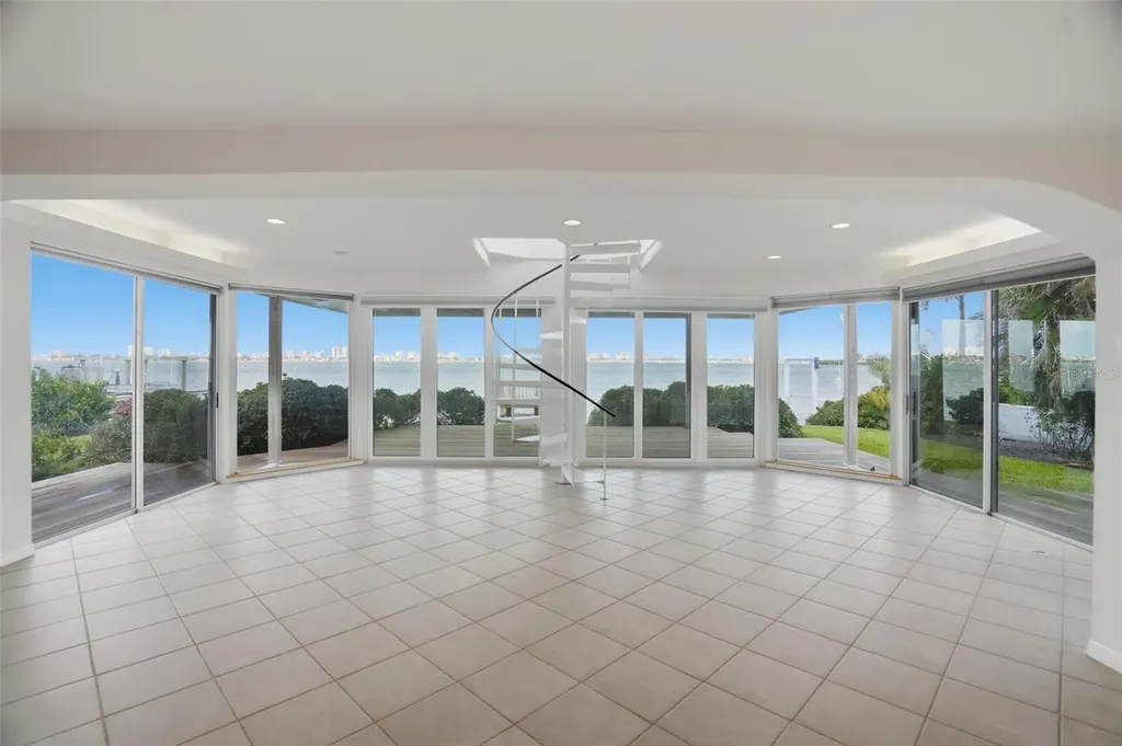 1832 Venetian Point Drive Clearwater FL 33755