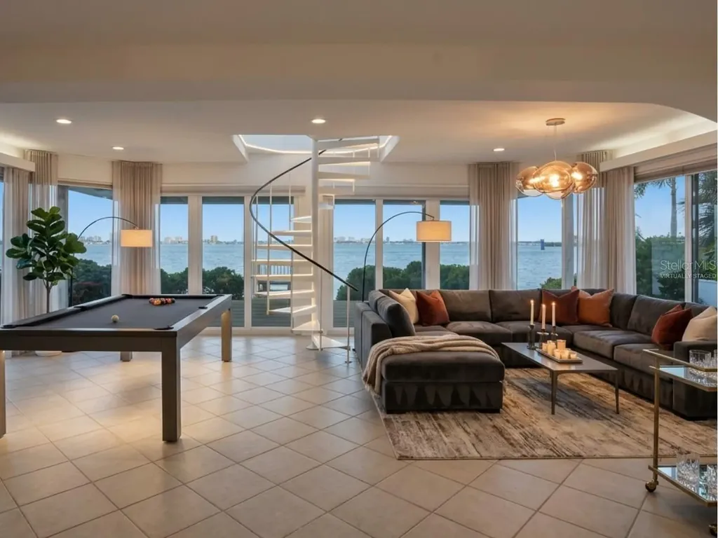 1832 Venetian Point Drive Clearwater FL 33755
