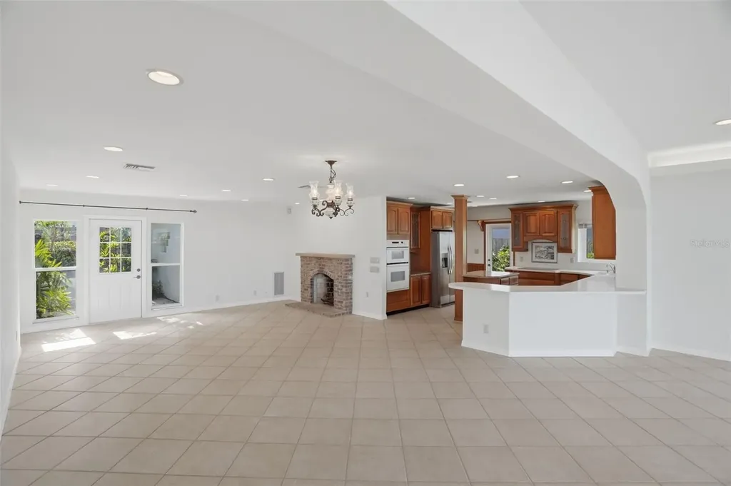1832 Venetian Point Drive Clearwater FL 33755