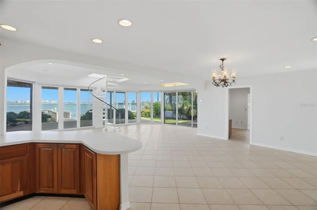 1832 Venetian Point Drive Clearwater FL 33755