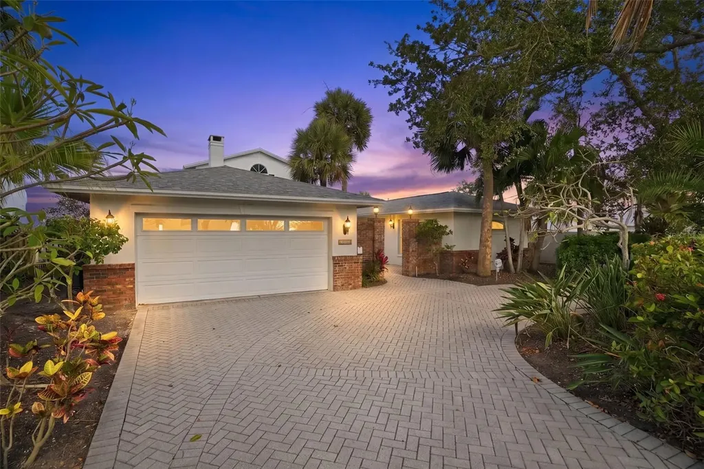 1832 Venetian Point Drive Clearwater FL 33755