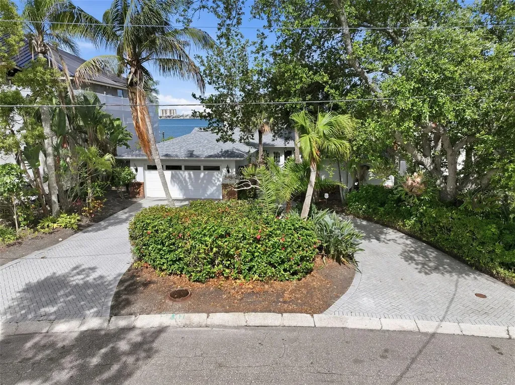 1832 Venetian Point Drive Clearwater FL 33755