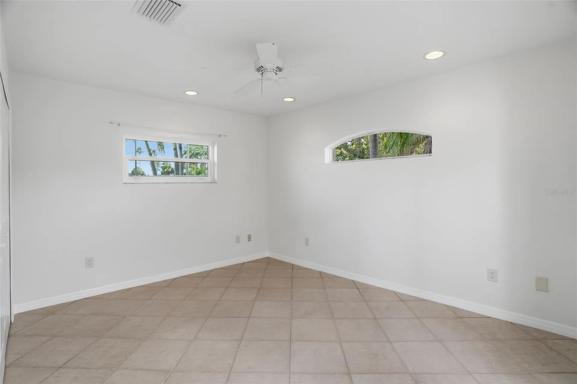 1832 Venetian Point Drive Clearwater FL 33755