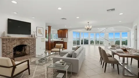 1832 Venetian Point Drive Clearwater FL 33755