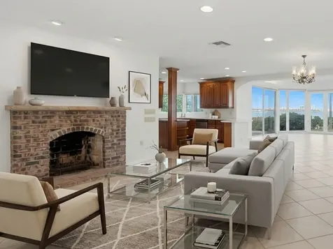 1832 Venetian Point Drive Clearwater FL 33755