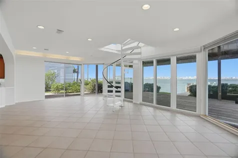 1832 Venetian Point Drive Clearwater FL 33755