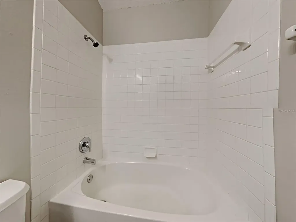 1604 Chatham Circle Apopka FL 32703