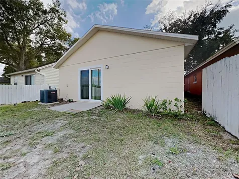 1604 Chatham Circle Apopka FL 32703