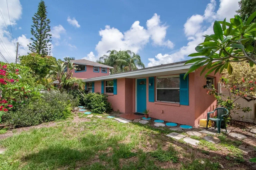 10532 67th Avenue Seminole FL 33772