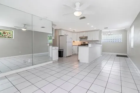 10532 67th Avenue Seminole FL 33772