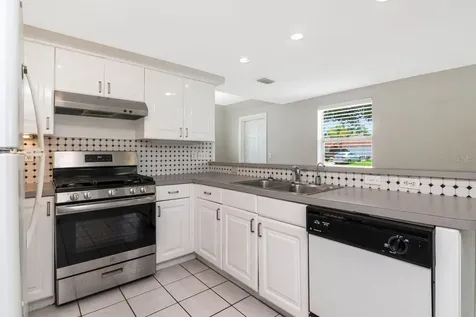 10532 67th Avenue Seminole FL 33772