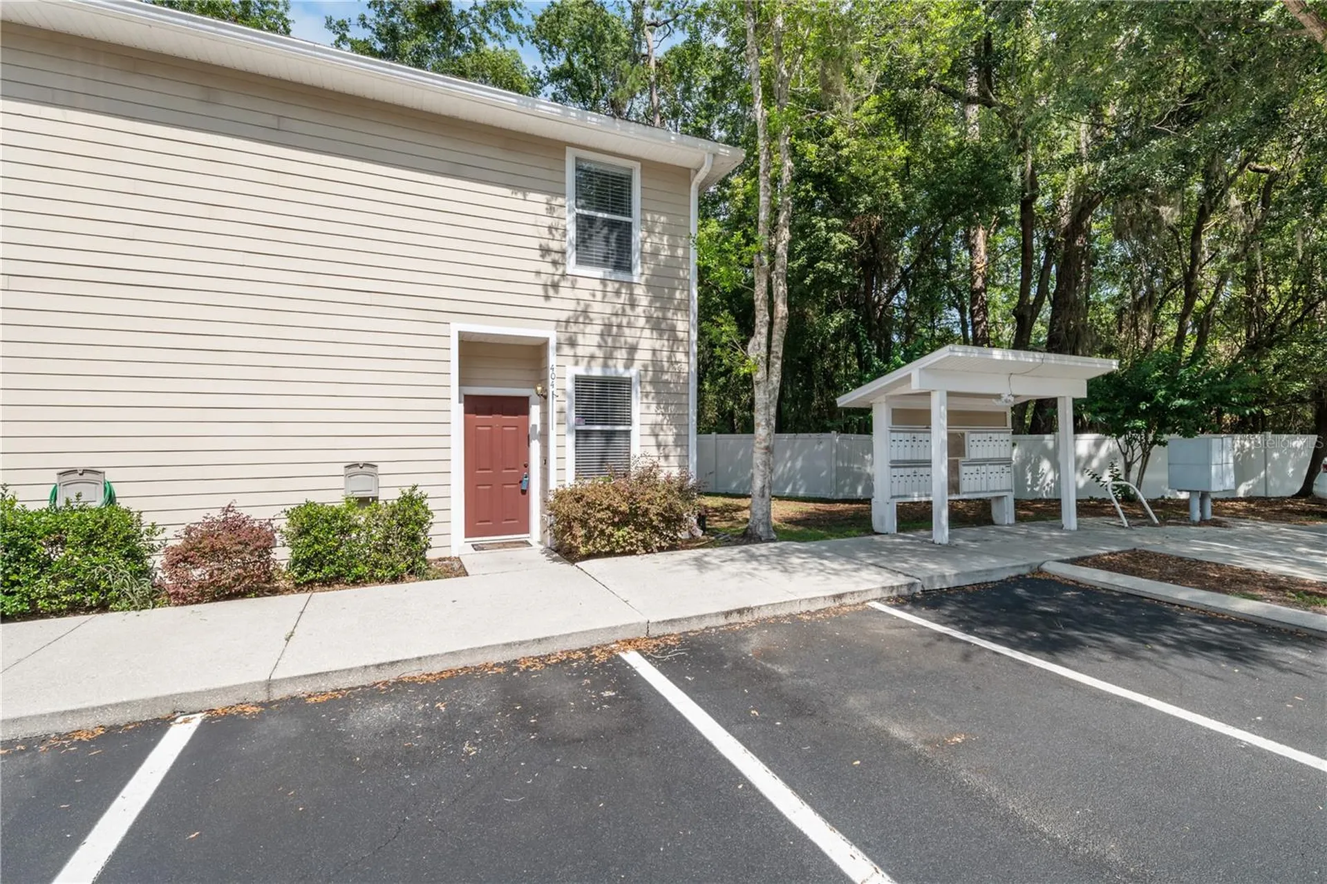 1710 NW 7th Street Gainesville FL 32609