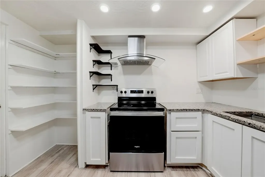 2704 Lawn Place Holiday FL 34691