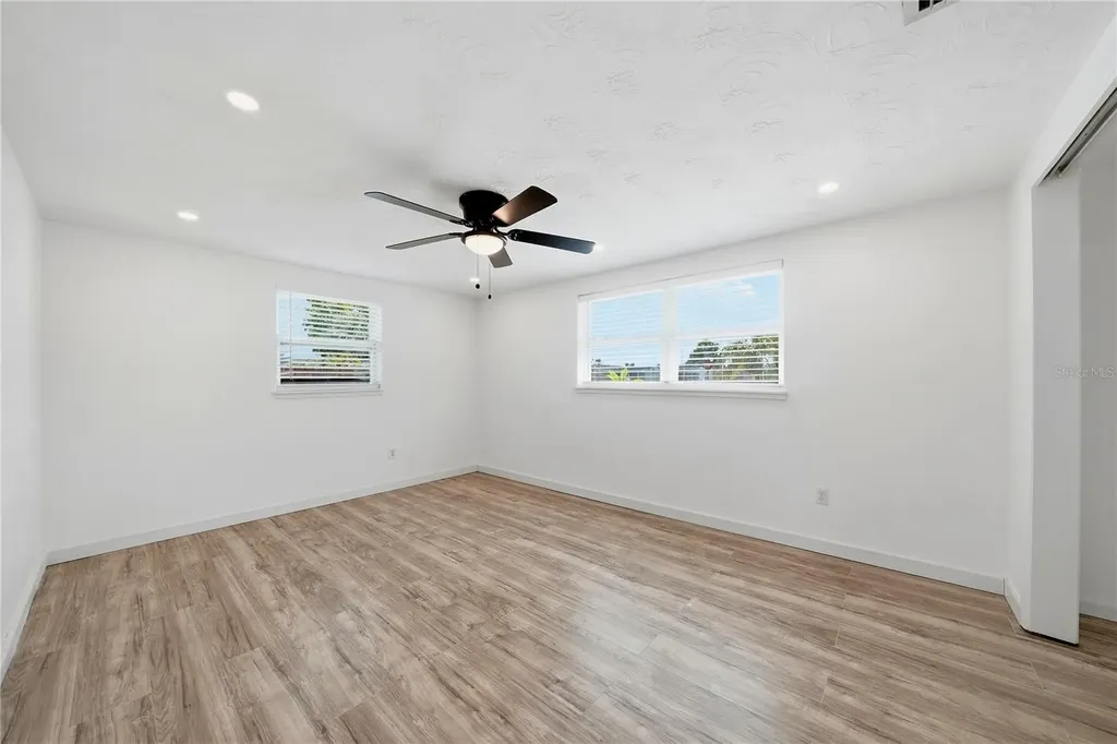 2704 Lawn Place Holiday FL 34691