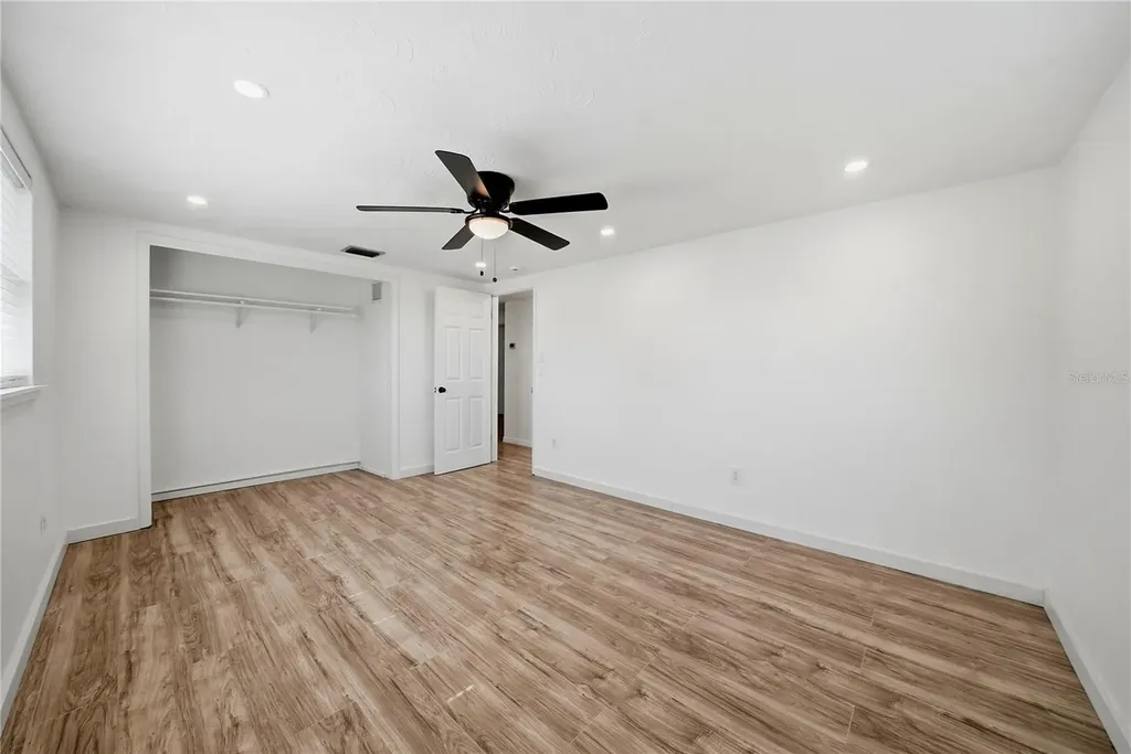 2704 Lawn Place Holiday FL 34691