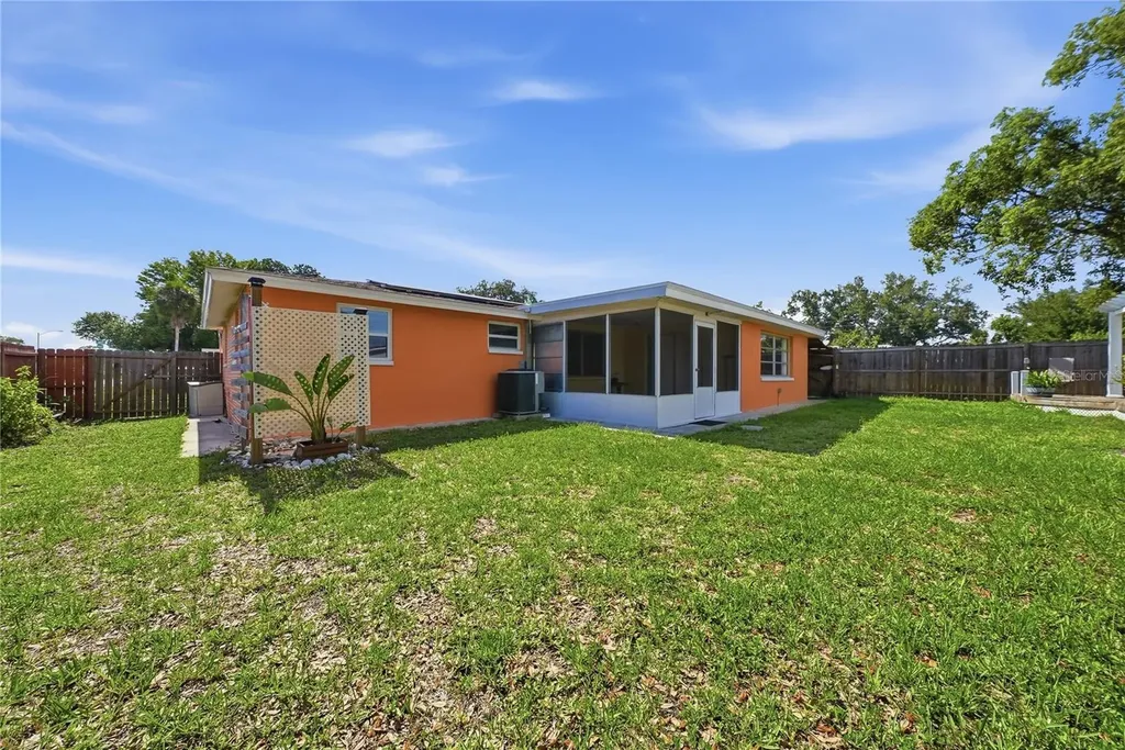 2704 Lawn Place Holiday FL 34691