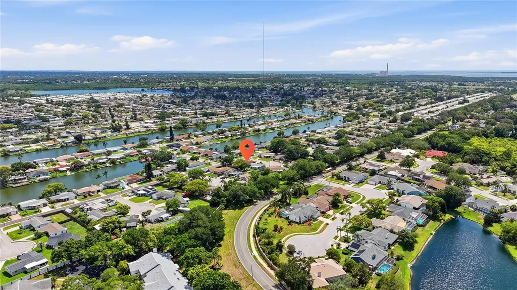 2704 Lawn Place Holiday FL 34691
