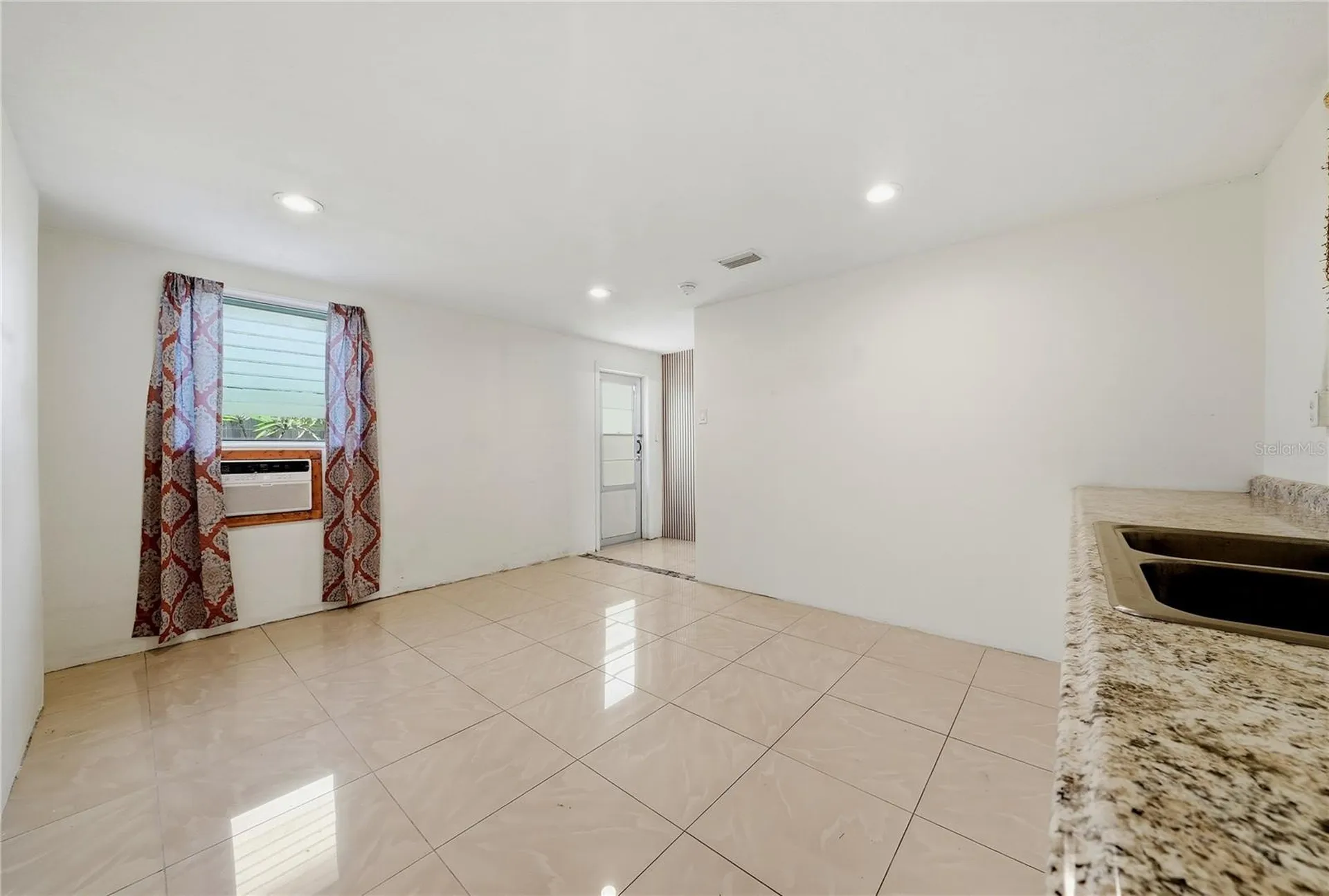 2704 Lawn Place Holiday FL 34691