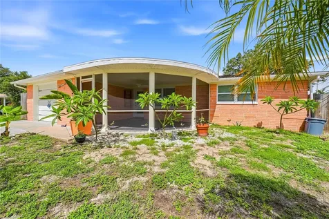 2704 Lawn Place Holiday FL 34691