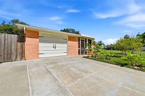 2704 Lawn Place Holiday FL 34691