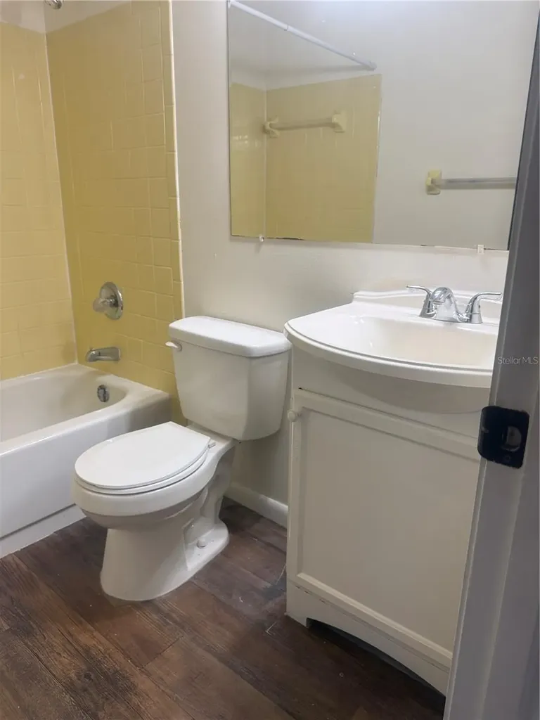39132 County Road 54 Zephyrhills FL 33542