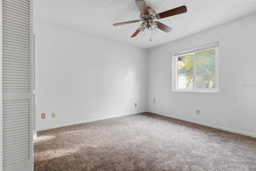 39132 County Road 54 Zephyrhills FL 33542