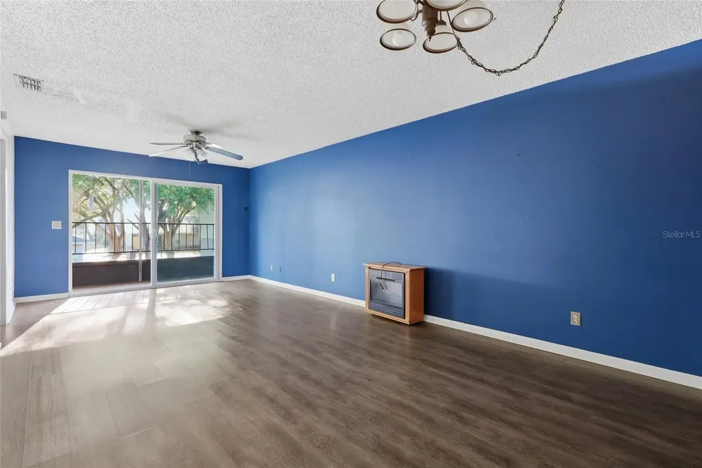 39132 County Road 54 Zephyrhills FL 33542