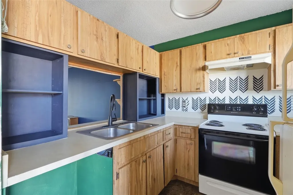 39132 County Road 54 Zephyrhills FL 33542