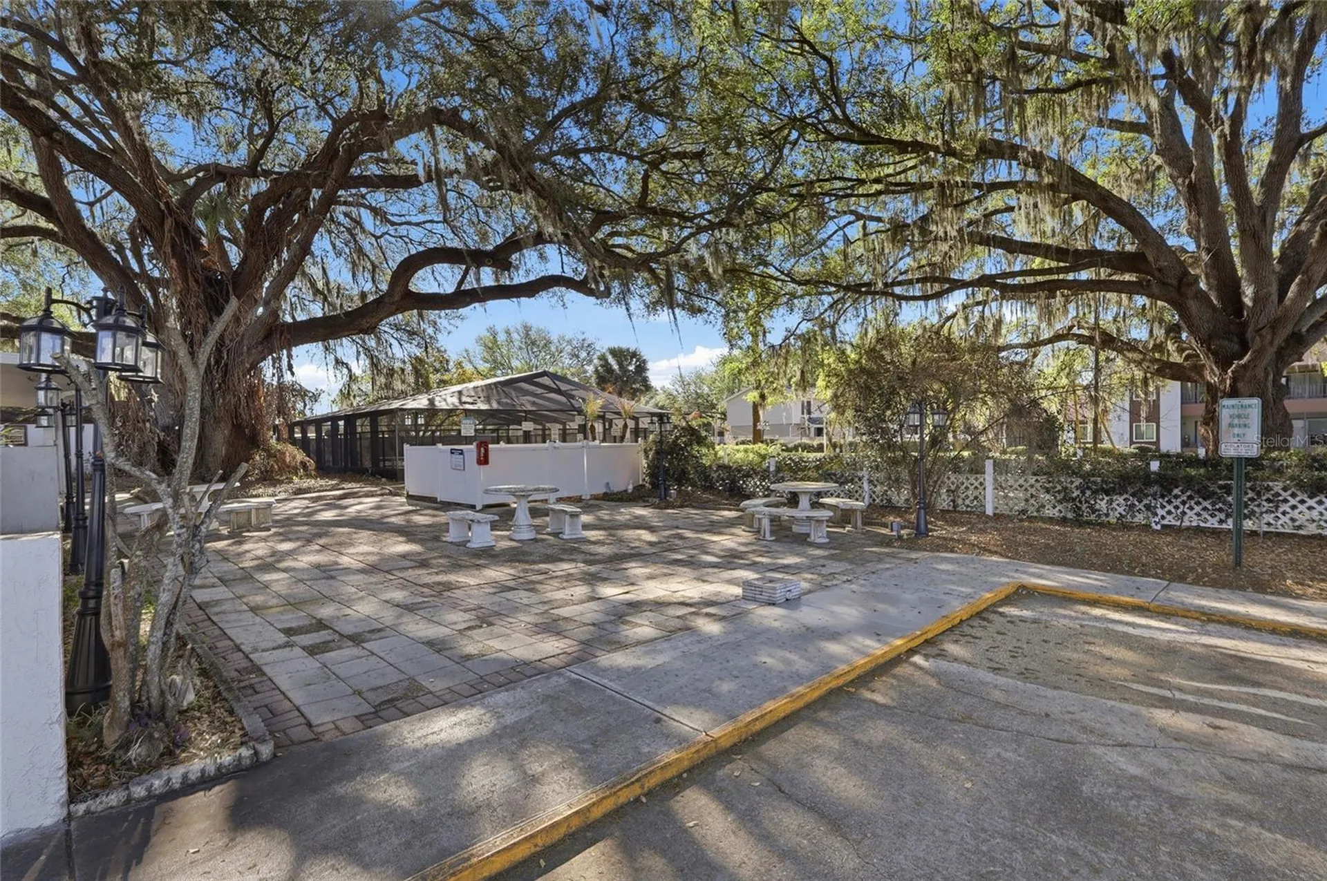 39132 County Road 54 Zephyrhills FL 33542