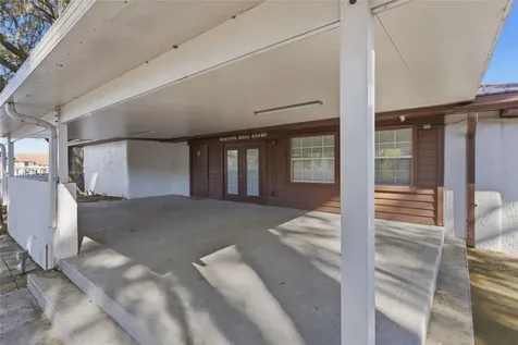 39132 County Road 54 Zephyrhills FL 33542