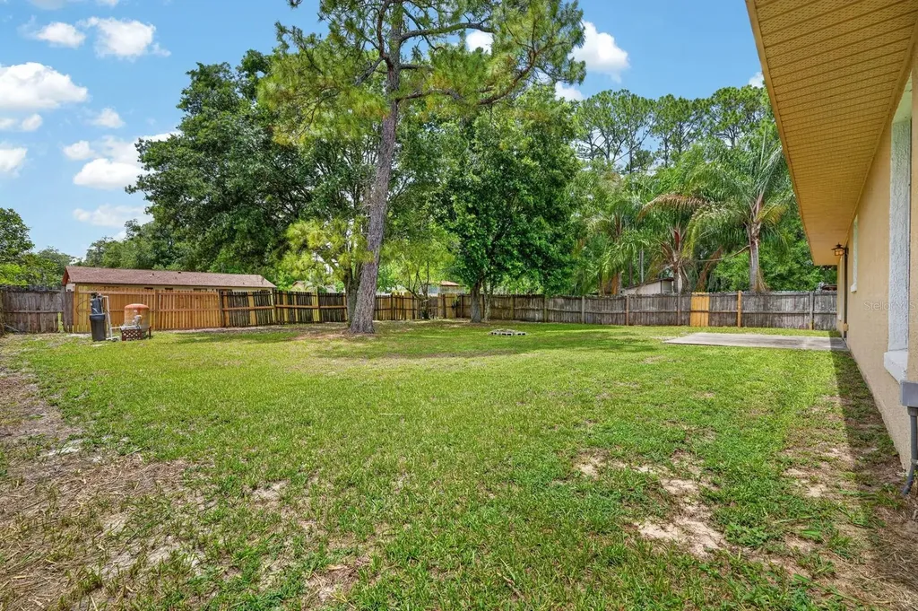 1520 3rd Avenue Deland FL 32724