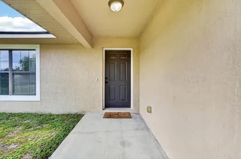 1520 3rd Avenue Deland FL 32724