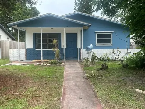5234 9th Avenue N St Petersburg FL 33710