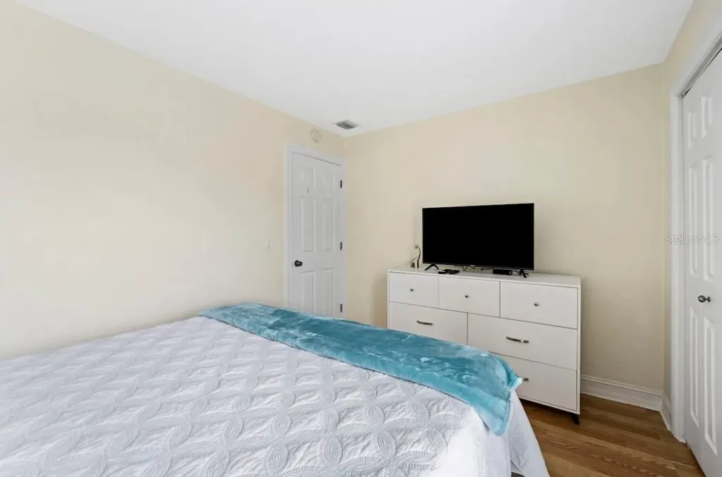 3469 Clark Road Sarasota FL 34231