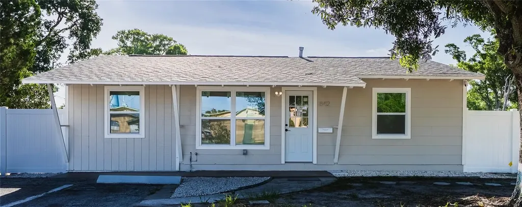 842 43rd Street S St Petersburg FL 33711