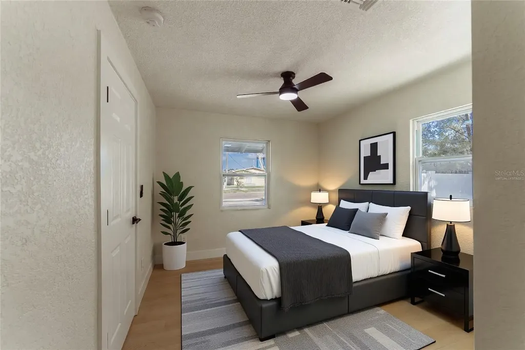 842 43rd Street S St Petersburg FL 33711