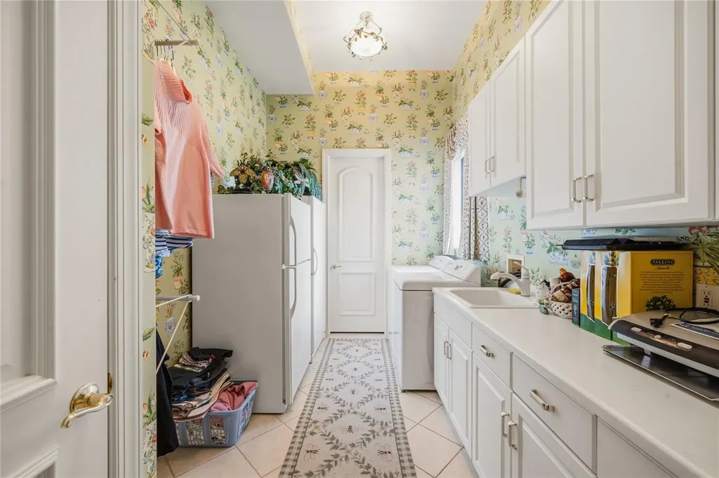 1911 Bridgewater Drive Lake Mary FL 32746