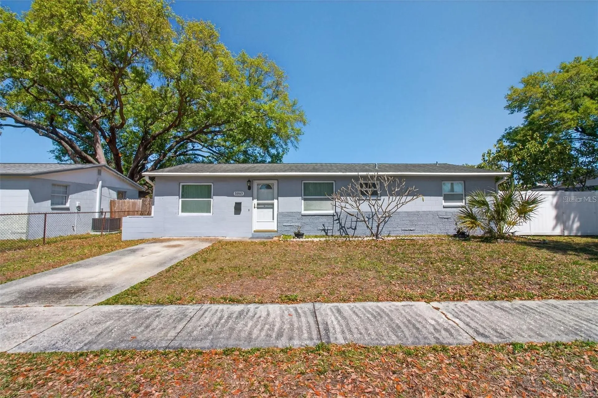 5865 92nd Avenue N Pinellas Park FL 33782