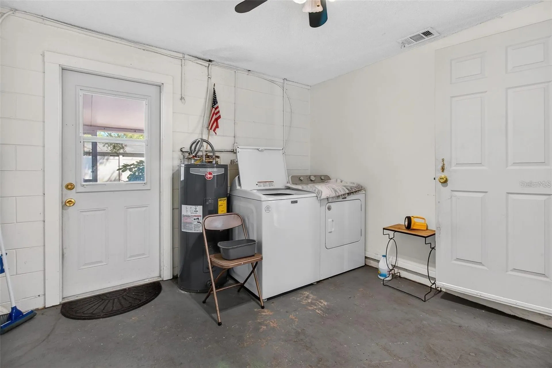 5865 92nd Avenue N Pinellas Park FL 33782