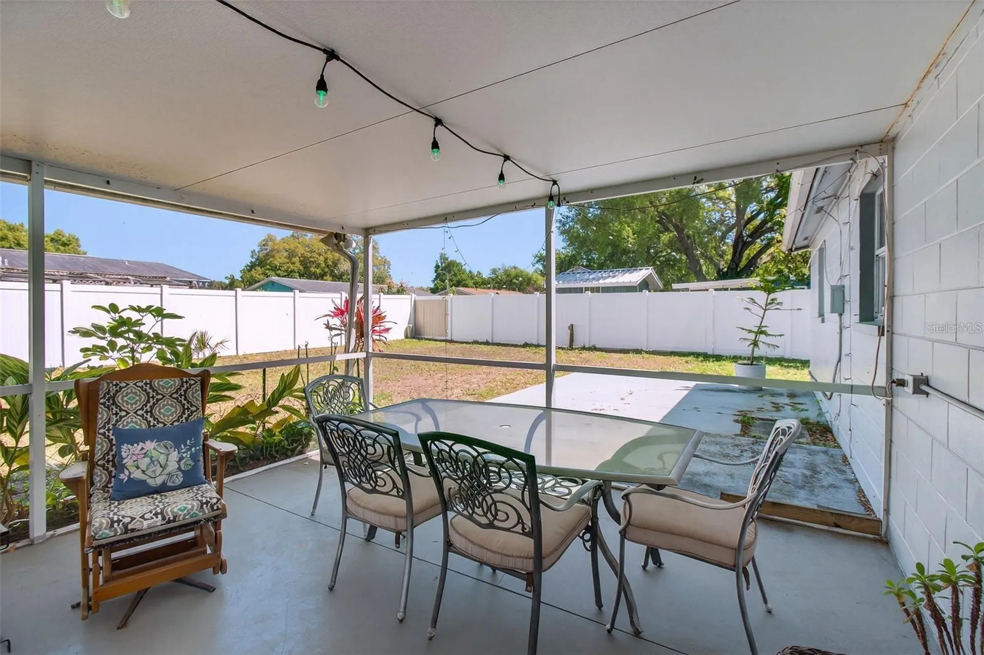 5865 92nd Avenue N Pinellas Park FL 33782
