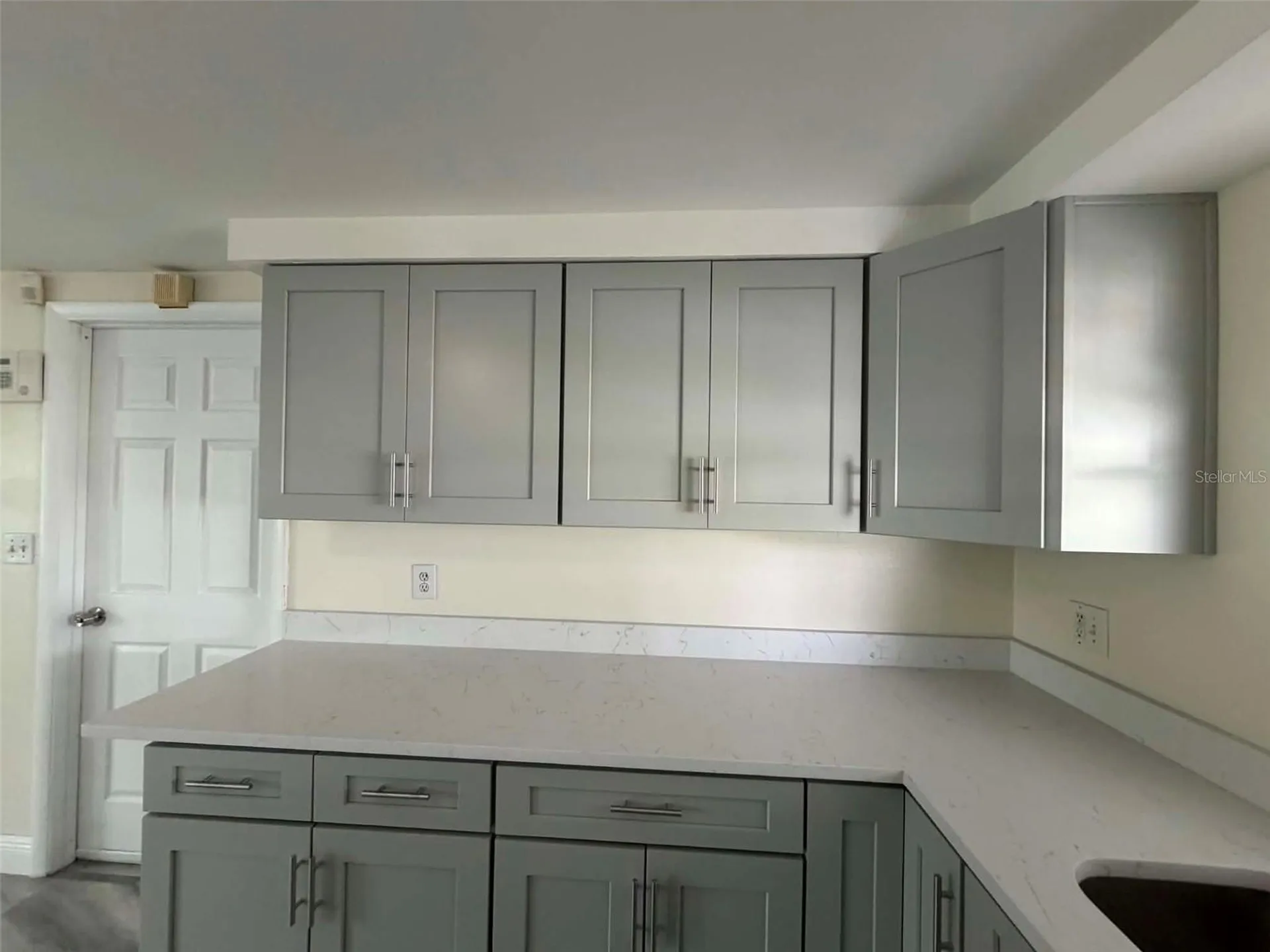 5865 92nd Avenue N Pinellas Park FL 33782