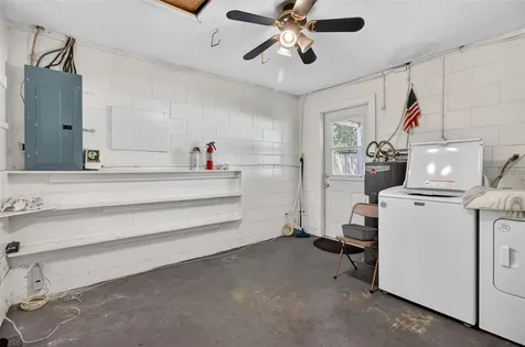 5865 92nd Avenue N Pinellas Park FL 33782