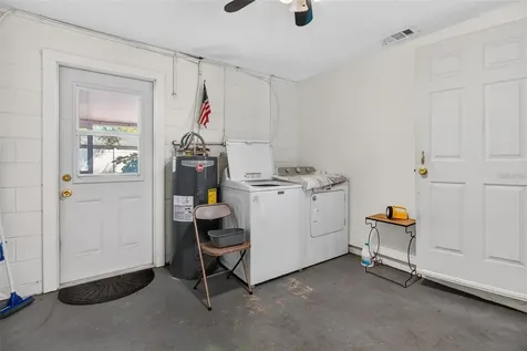 5865 92nd Avenue N Pinellas Park FL 33782