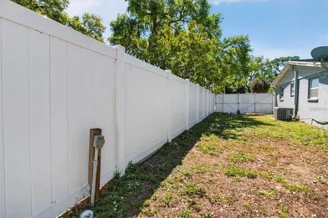 5865 92nd Avenue N Pinellas Park FL 33782