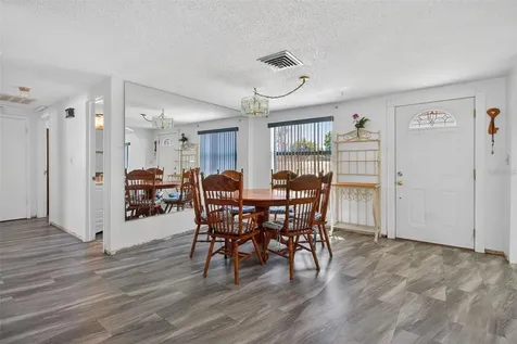 5865 92nd Avenue N Pinellas Park FL 33782