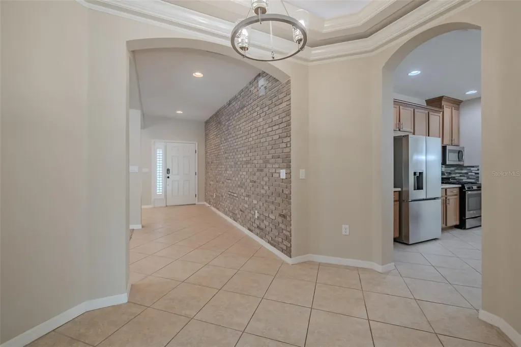 11318 Coventry Grove Circle Lithia FL 33547