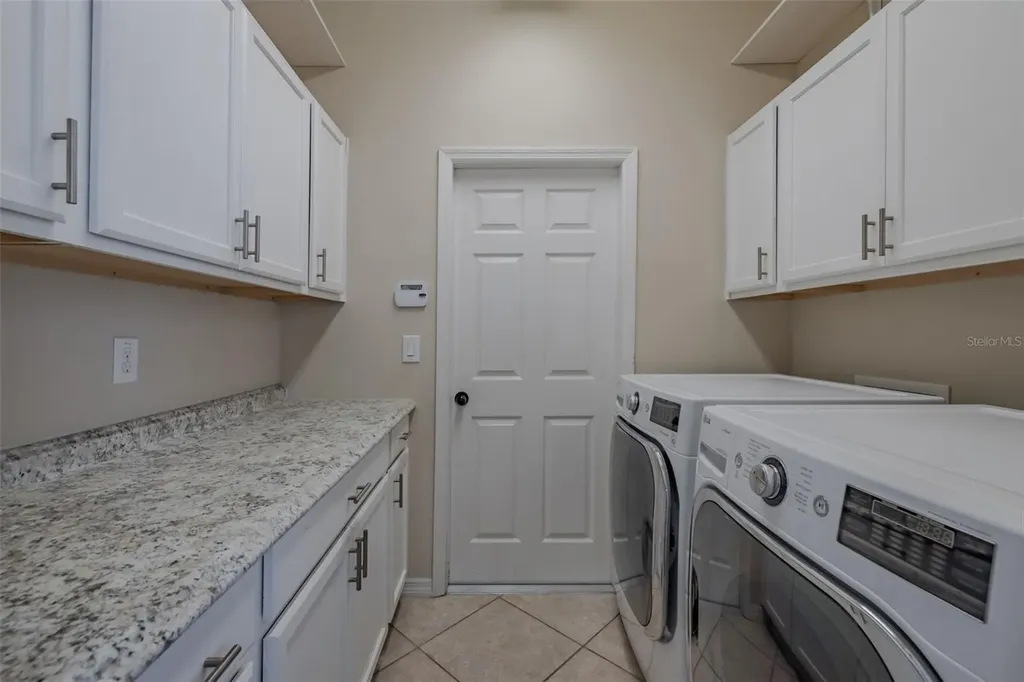 11318 Coventry Grove Circle Lithia FL 33547