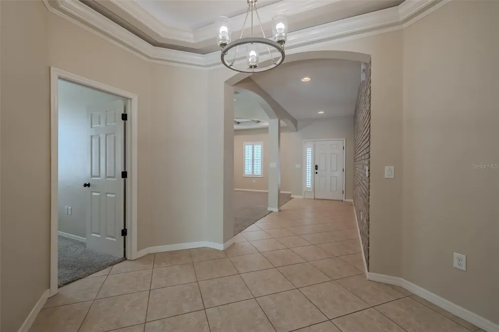 11318 Coventry Grove Circle Lithia FL 33547