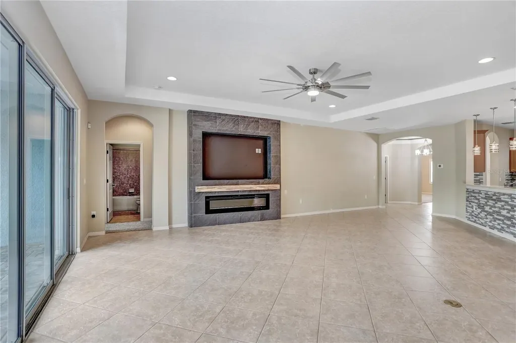 11318 Coventry Grove Circle Lithia FL 33547